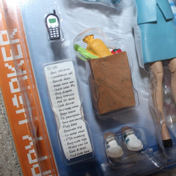 3/$118❤️new Happy Worker SUPERMOM Super Mom Action Figure Everyday Superheroes - Picture 5 of 9